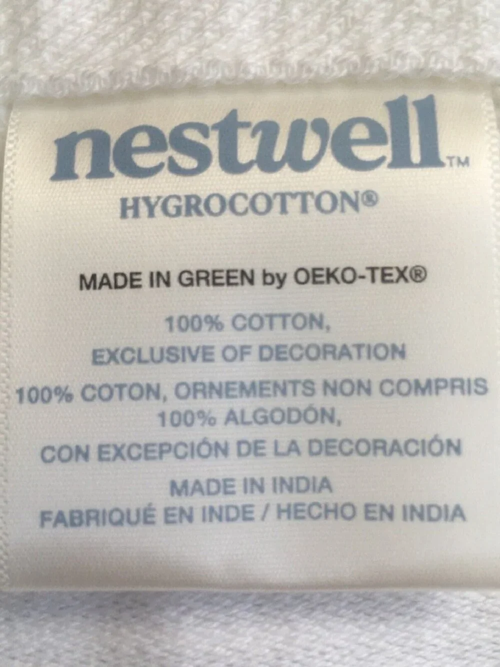 brand new Nestwell 100% Hygro Cotton 22x34